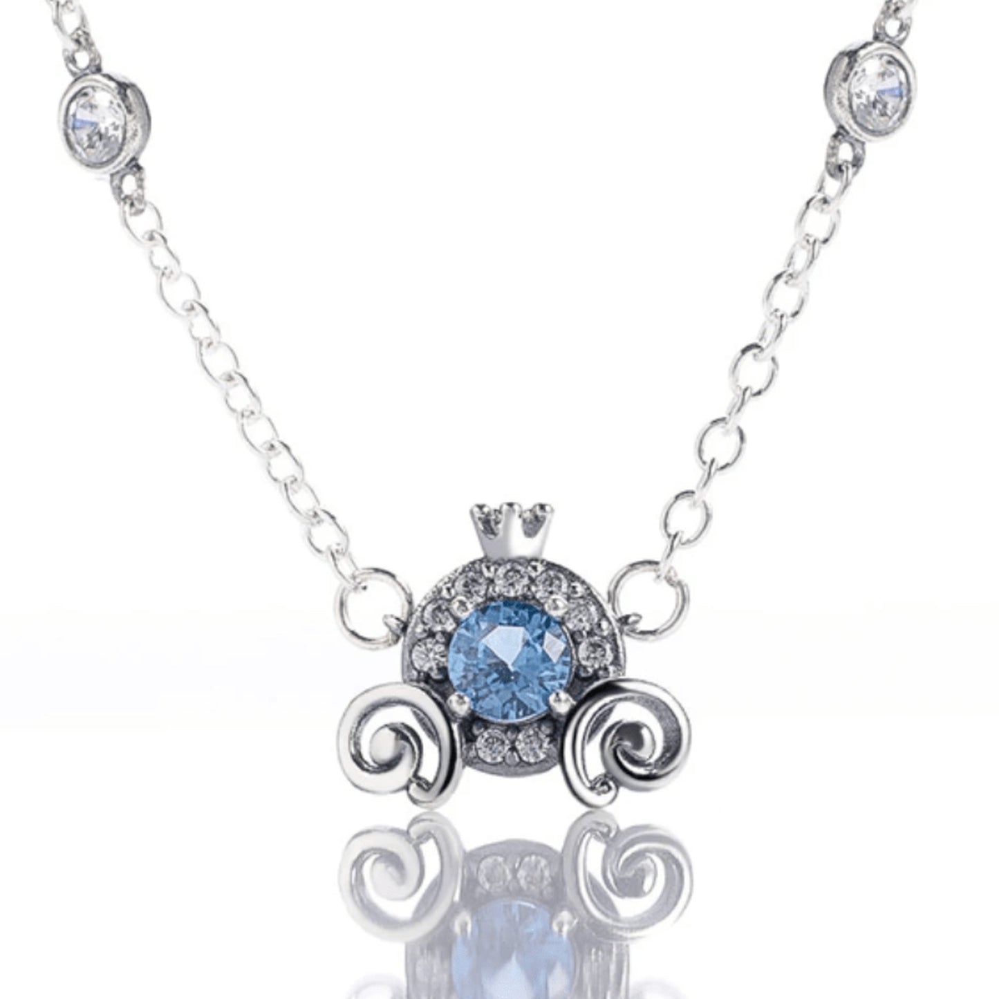 Cinderella Carriage Necklace ✨👑