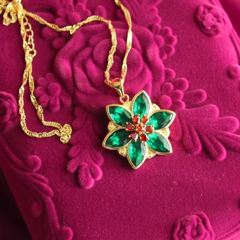 Anastasia “Together in Paris” Necklace 💫✨👑