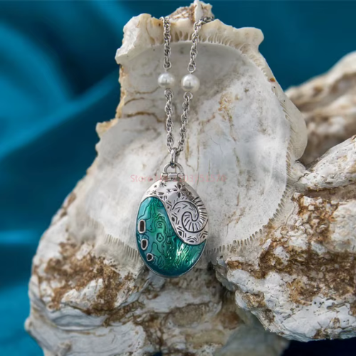 Moana “Spirit of the Ocean” Necklace  - Te Fiti Locket Edition 🌊🐚✨
