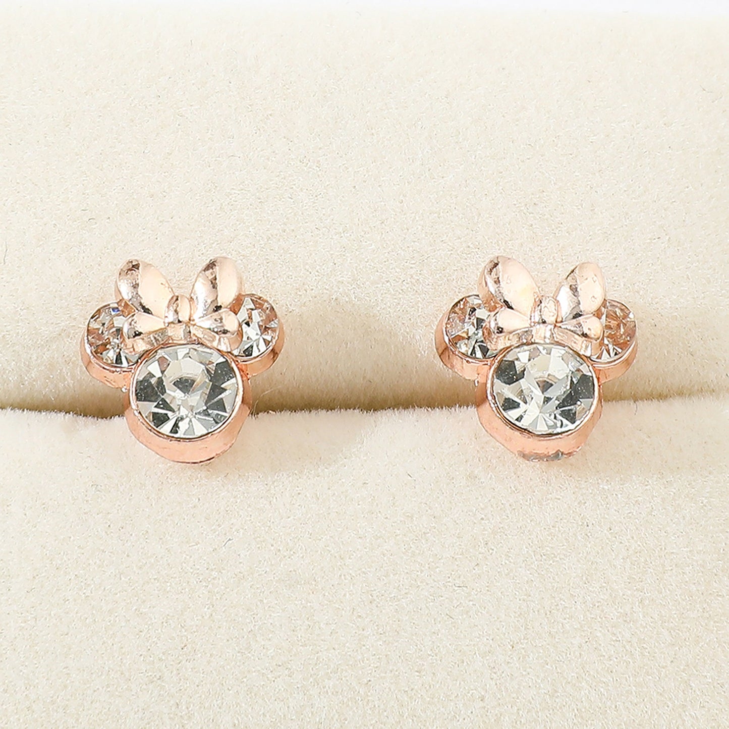 Minnie Mouse Earrings  - Timeless Charm Edition 🎀✨🐭