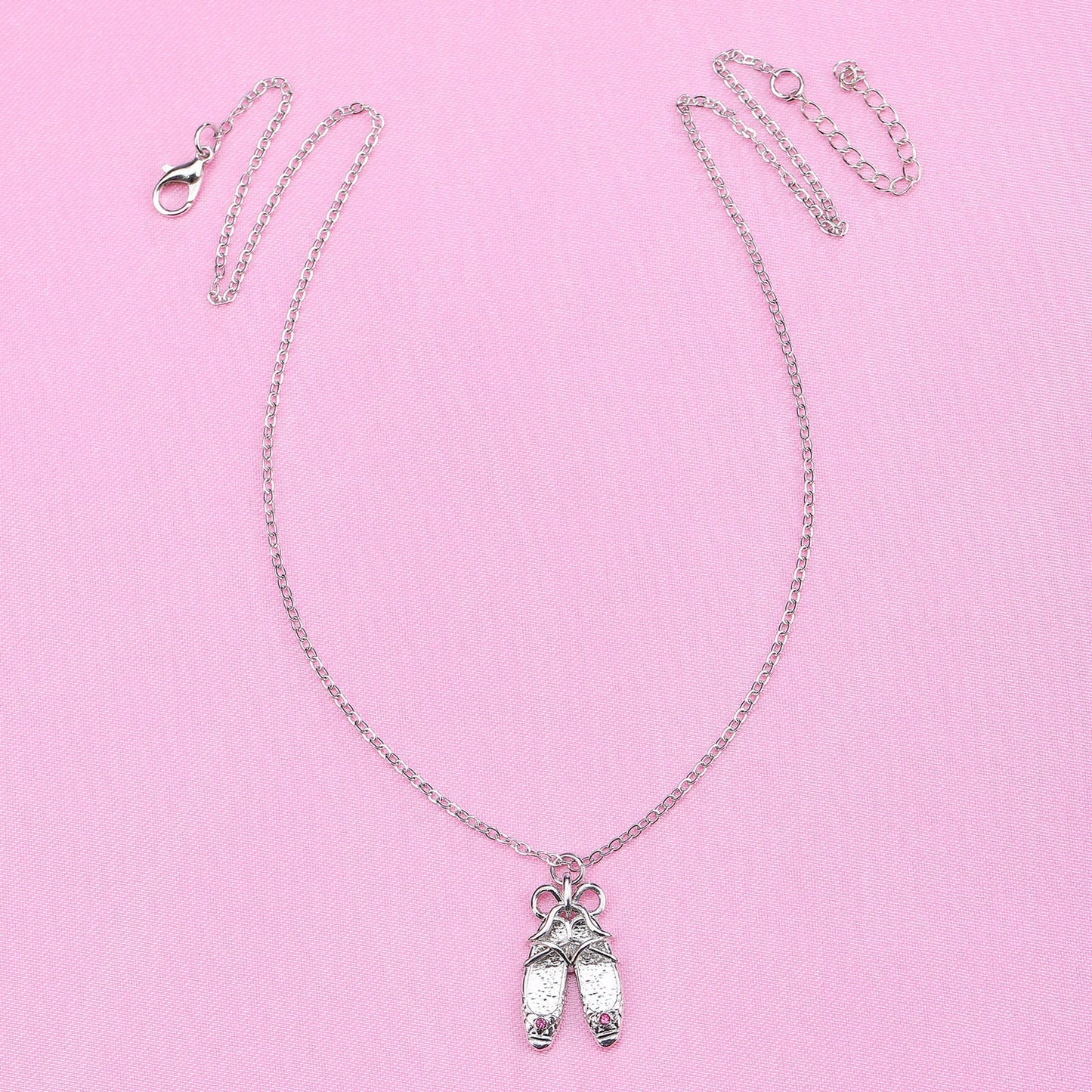 Barbie 12 Dancing Princesses Ballet Necklace 🩰✨💖