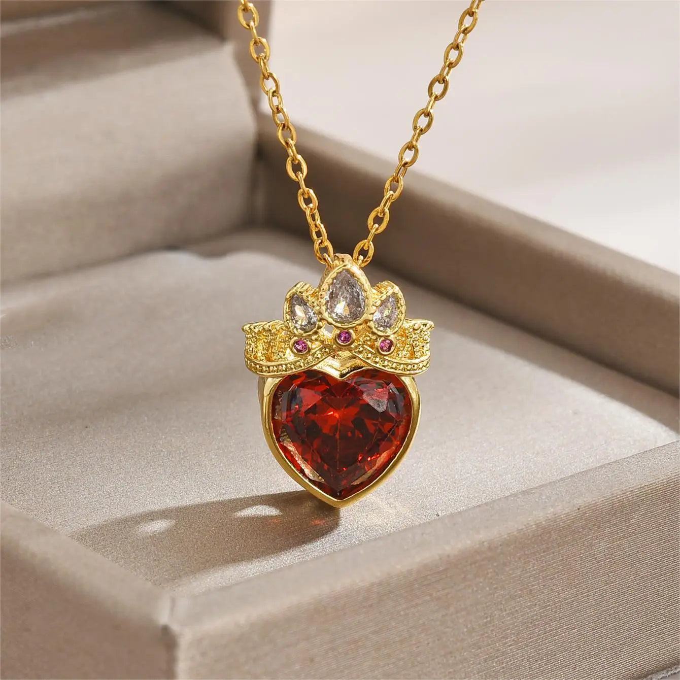 Barbie Princess Charm Heart Necklace 💖🎀✨
