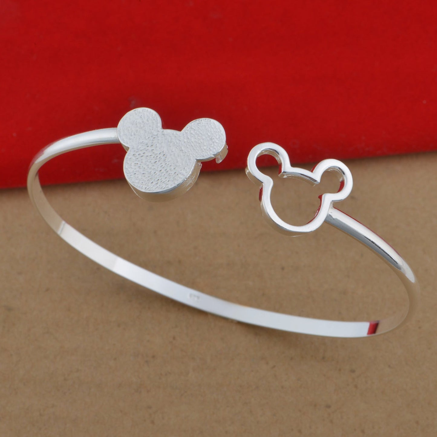 Mickey Mouse Enchanted Bracelet - Charm Edition ✨🐭
