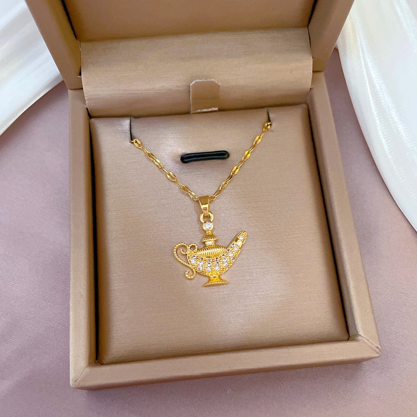 Aladdin Magic Lamp Necklace ✨🕌💫
